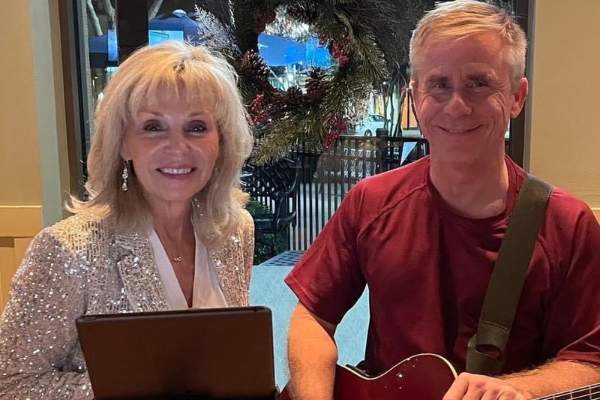 Live Music from Cathy & Lance