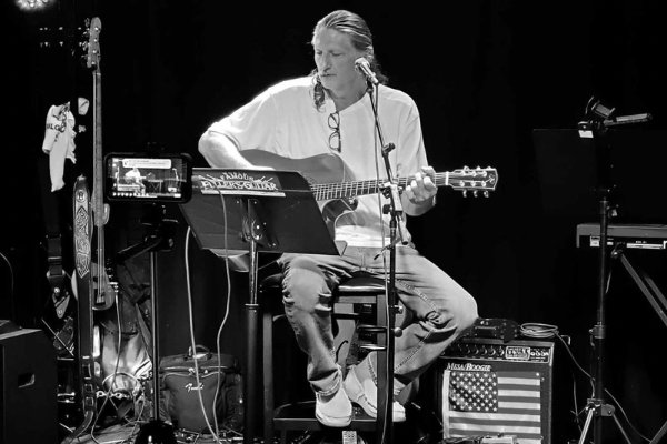 Live Music at Top Dawg Tavern